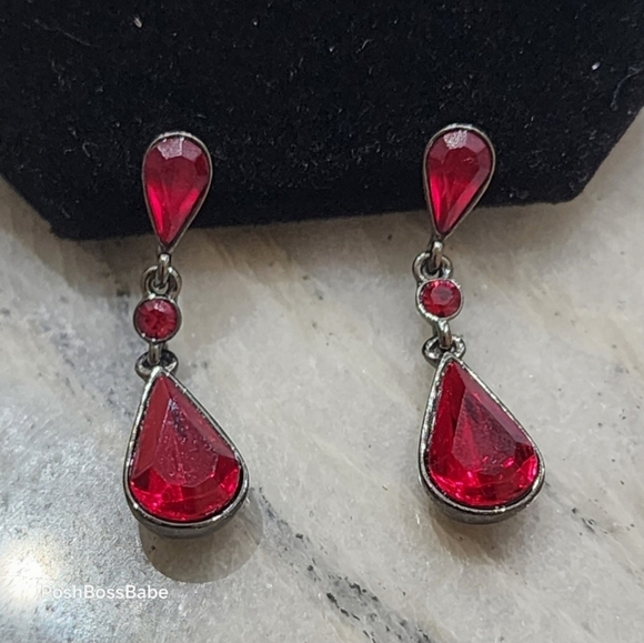 Givenchy Red Crystal Teardrop Dangle Earrings Silver Tone - Picture 3 of 6